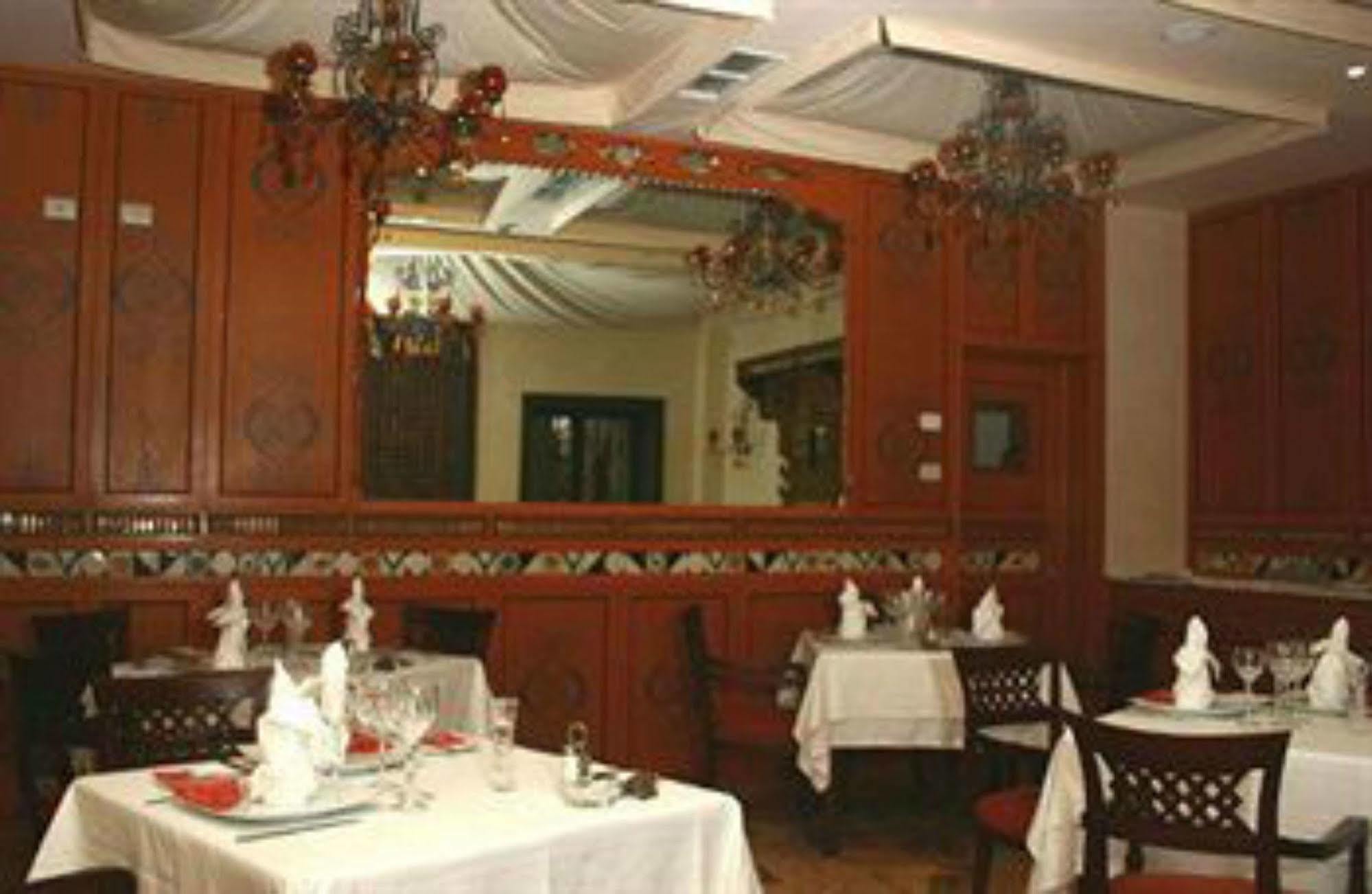 Hotel Borj Dhiafa à Sfax Extérieur photo