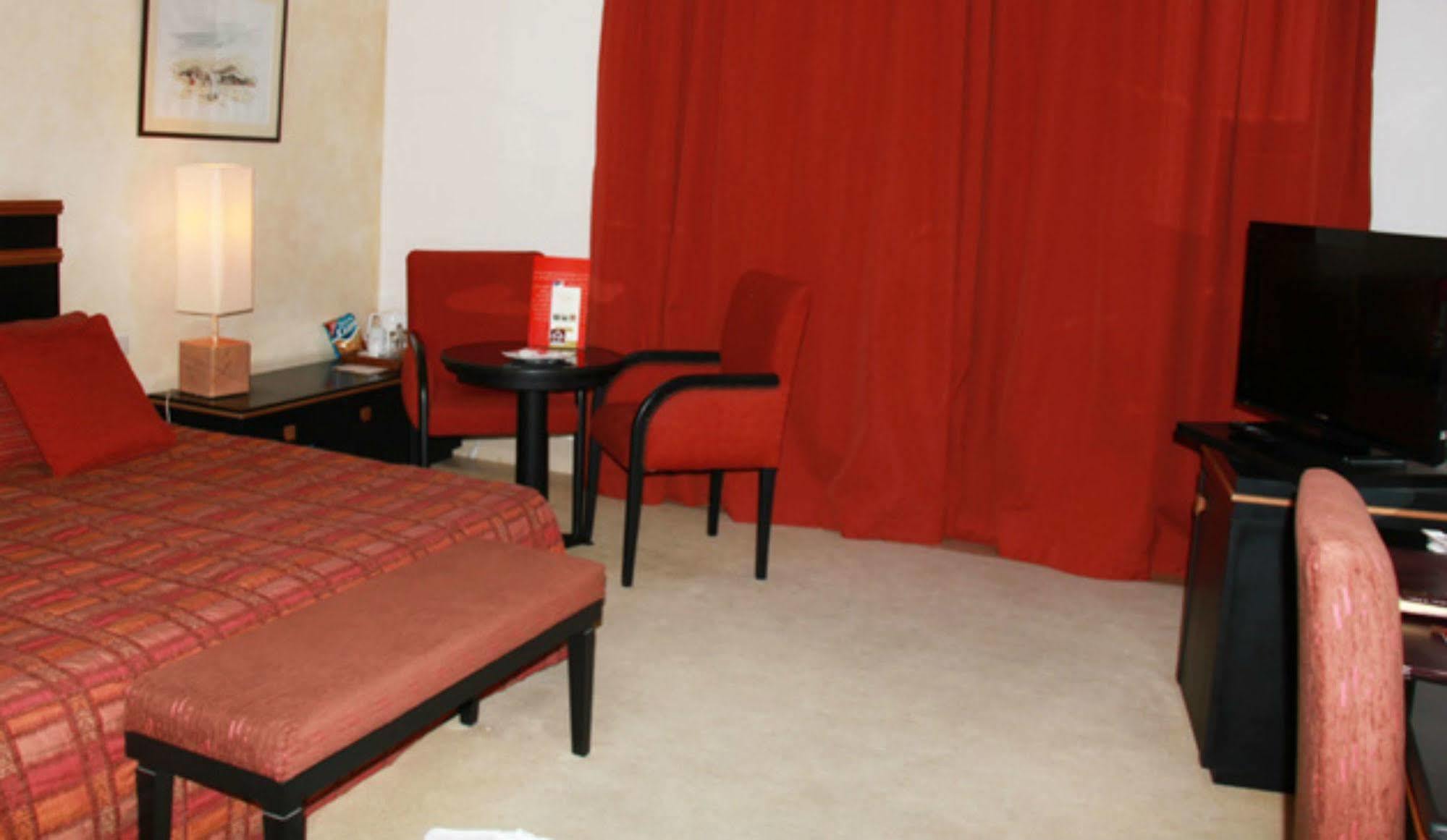 Hotel Borj Dhiafa à Sfax Extérieur photo